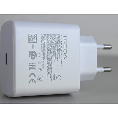 TREQA USB charger