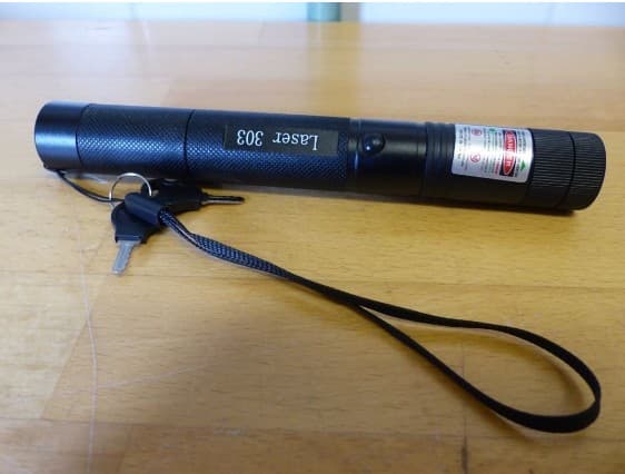 youngkee laser pointer